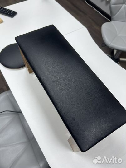 Подставка для маникюра