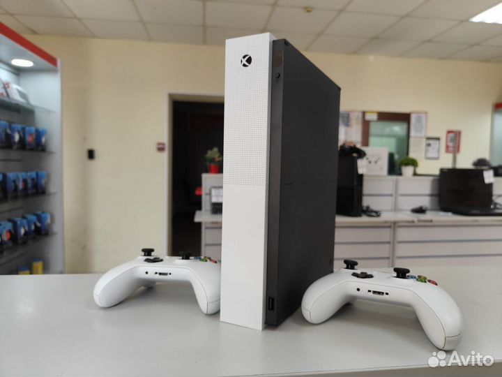 Игровая приставка Xbox One S All Digital Edition 7