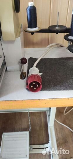 Петельная швейная машина бу