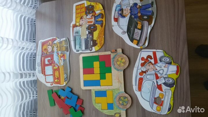 Игрушки, книжки детские