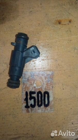 Форсунка Mercedes-Benz В220 3.2L