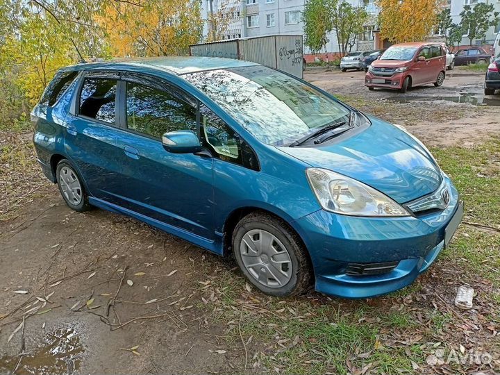 Honda Fit Shuttle 1.3 CVT, 2011, 98 000 км