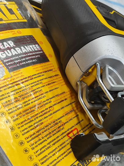 Электро лобзик DeWalt DW 349-KS