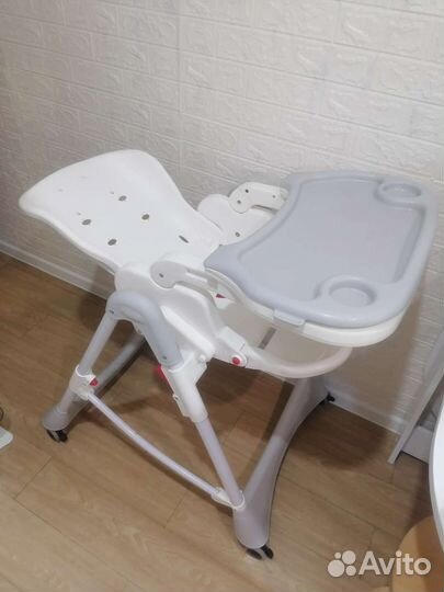 Стульчик для кормления babyton