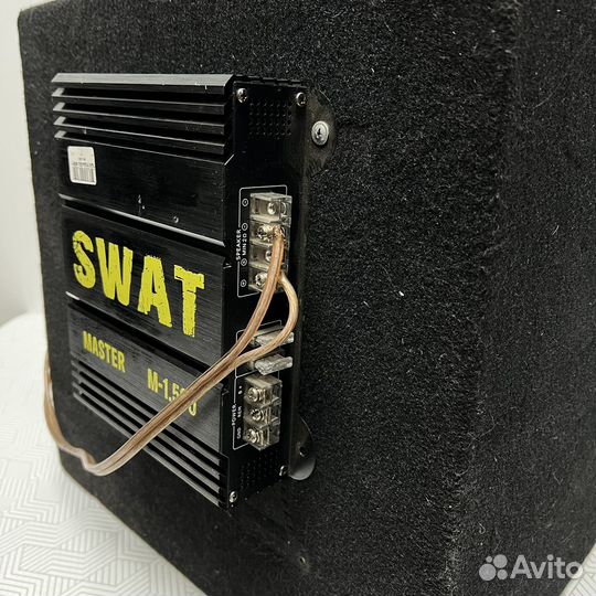 Автомобильный сабвуфер Magnat + усилитель Swat