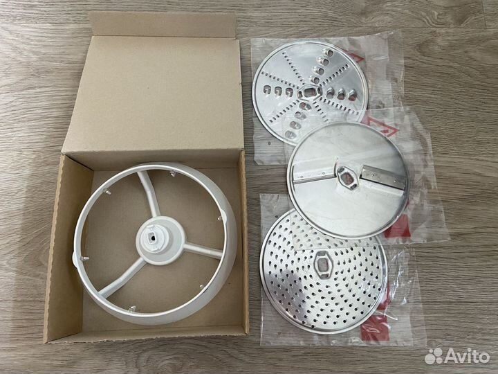 Кухонный комбайн Bosch MCM 5529RU Profikubixx