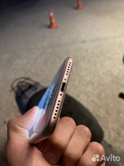 iPhone 7, 32 ГБ