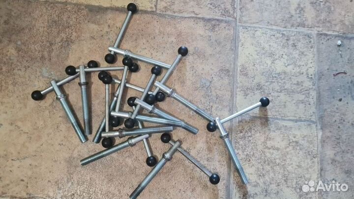 Руль Thrustmaster винт болт крепления оригинальный