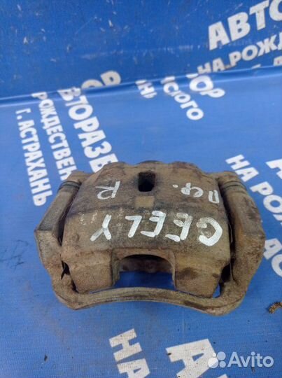 Передний правый суппорт Geely Mk седан MR479QA