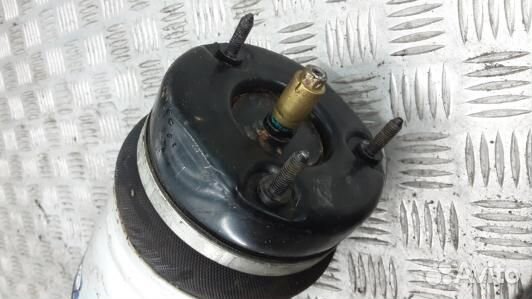 Стойка передняя левая jeep grand cherokee WK2 (MML06K501)