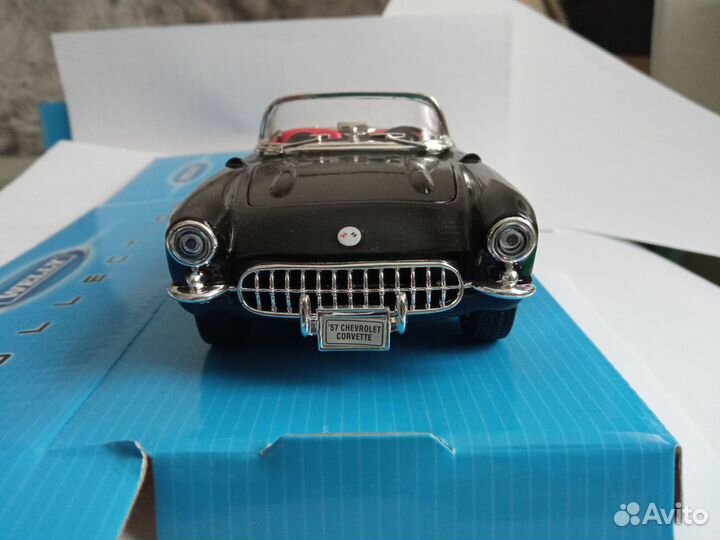 Модель chevrolet corvette 1957г. 1:24