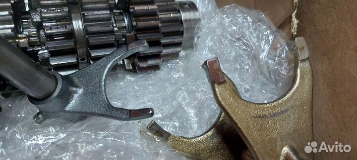 Коробка suzuki GSX-R1000 k1-2