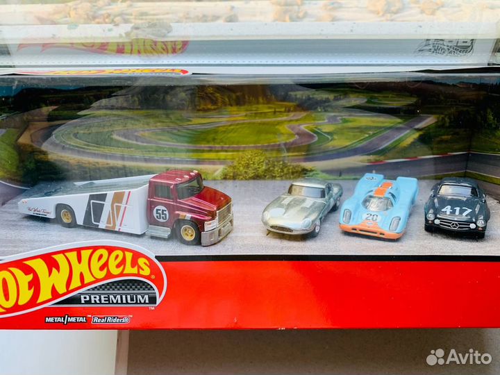 Hot Wheels Diorama Car Culture Iconic racers set