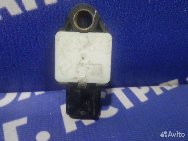 Датчик удара Mitsubishi Lancer 10 седан 2008