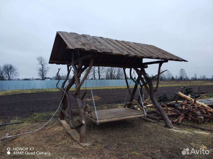 Садовые качели из дерева