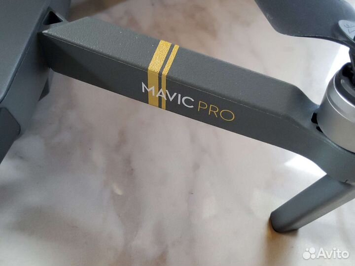 Квадрокоптер dji mavic pro