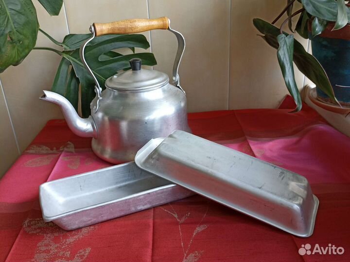 Лоток алюминиевый под выпечку, студень, миски СССР