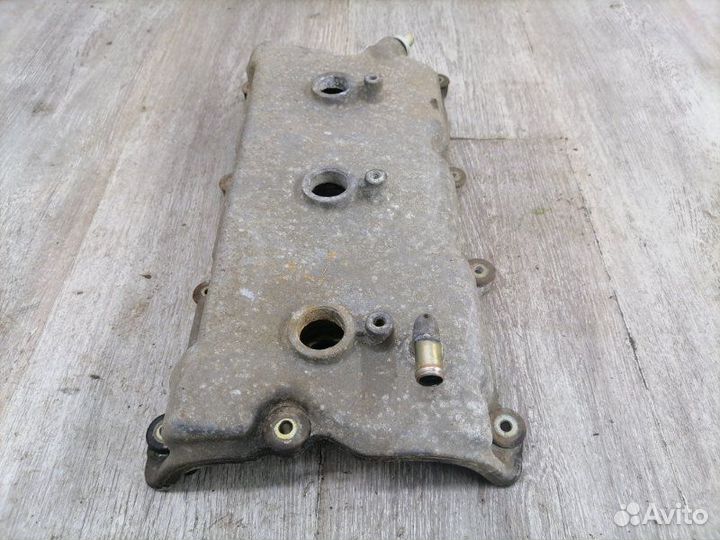 Крышка головки блока цилиндров правая Nissan