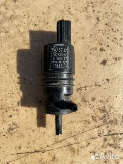 Бмв 1 f20 моторчик насос бочка омывателя