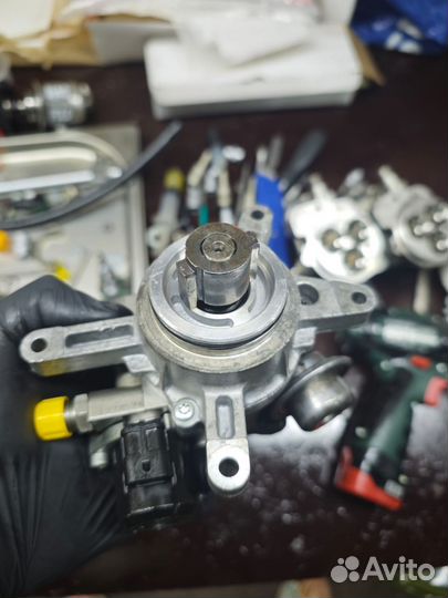 Топливный насос Тнвд porsche(№4.8 ) 107