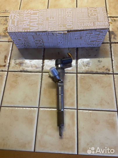 Форсунка впрыска дизельного двигателя Рено Дастер