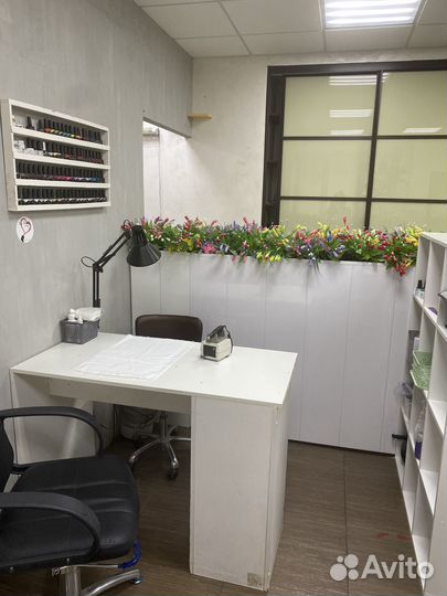 Аренда места маникюра и педикюра