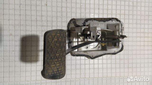 Педаль тормоза Mercedes W140