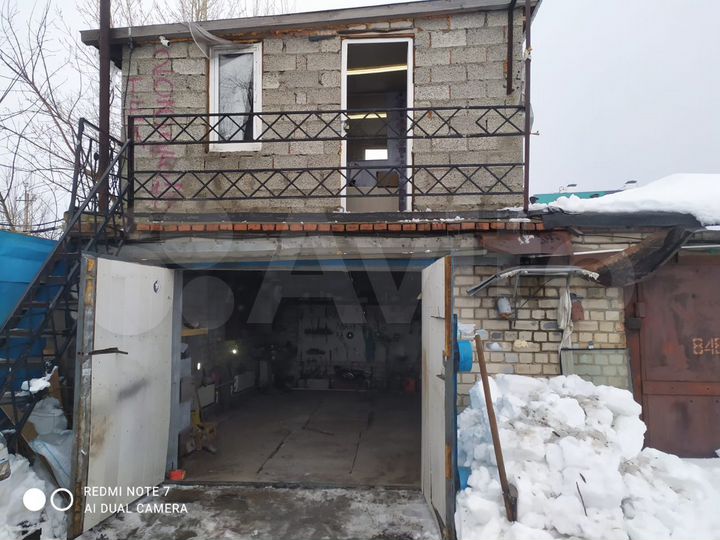 Гараж, > 30 м²