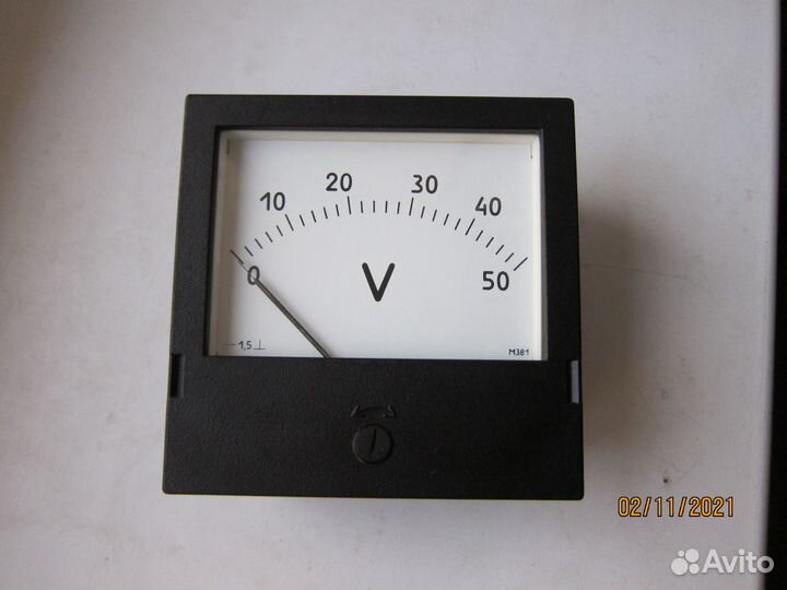 Вольтметр