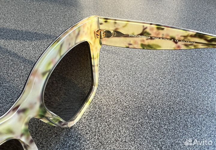 Солнцезащитные очки Dolce & Gabbana