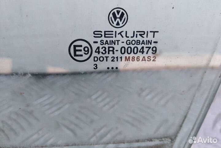 Стекло двери передней левой Volkswagen Polo