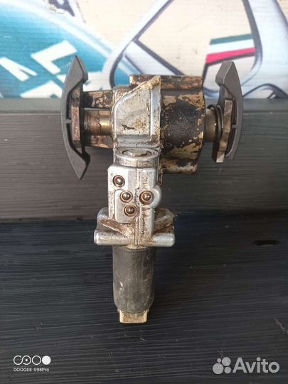 Гидронатяжитель цепи грм volkswagen passat b5 plus