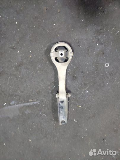 Опора двигателя задняя Volkswagen Polo SED RUS CFN