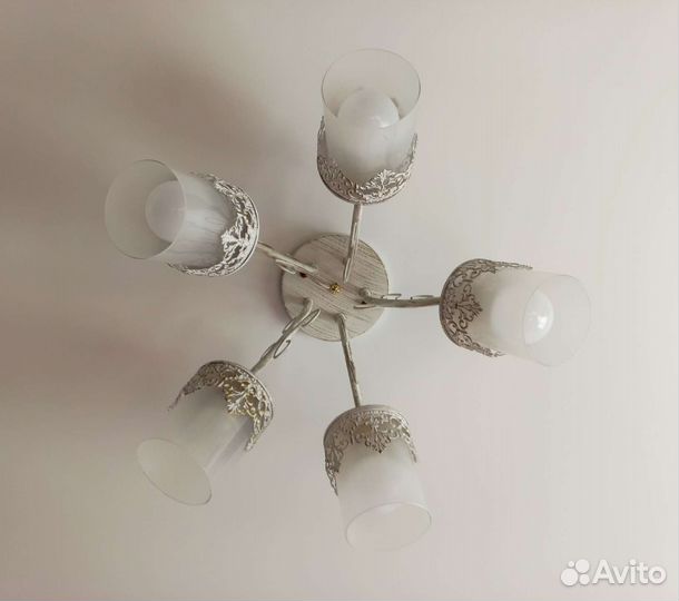 Люстра на 5 рожков