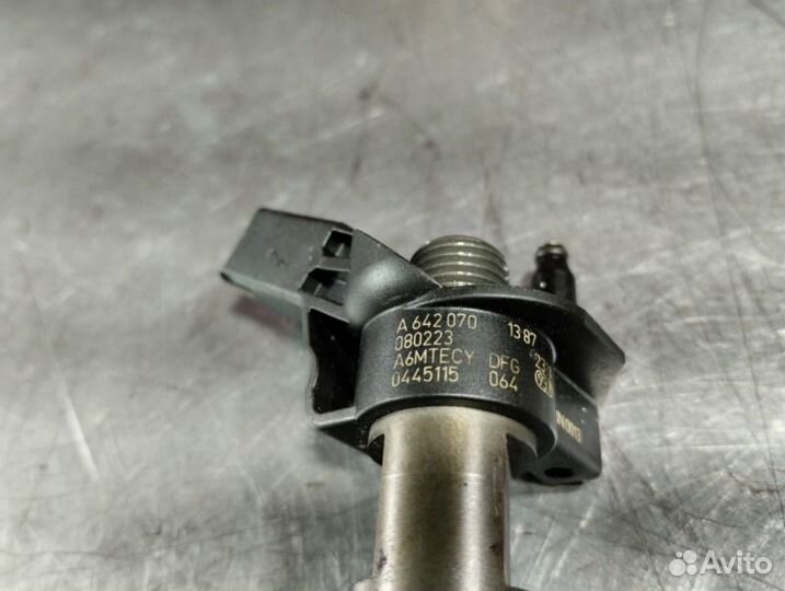 Форсунка Mercedes S-Class W221 OM642 3.0 CDI 2008