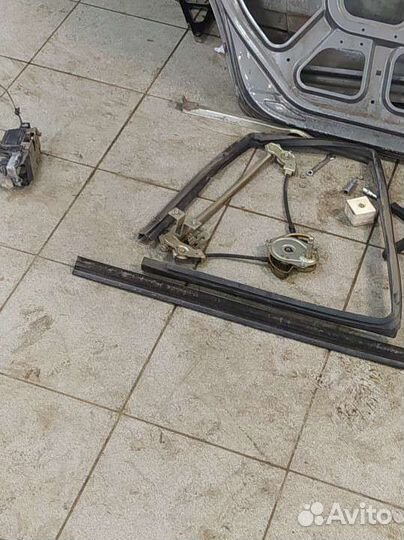 Стекло-подъёмники на калину Гранту Датсун задние