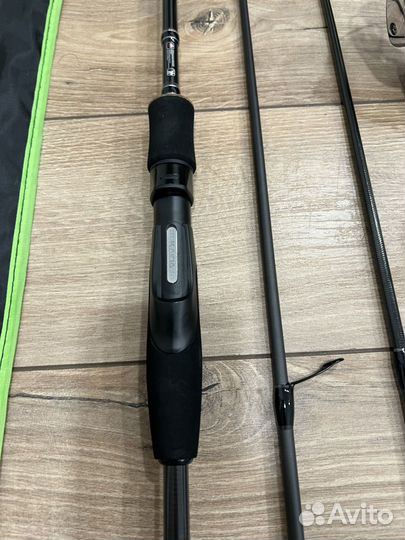 Спиннинг Kaida, катушка Daiwa 2500