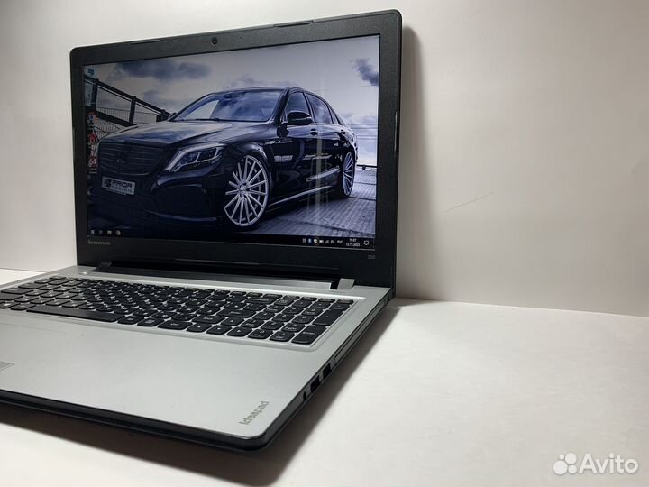 Игровой ноутбук Lenovo i3/6gb/2видеокарты/256ssd
