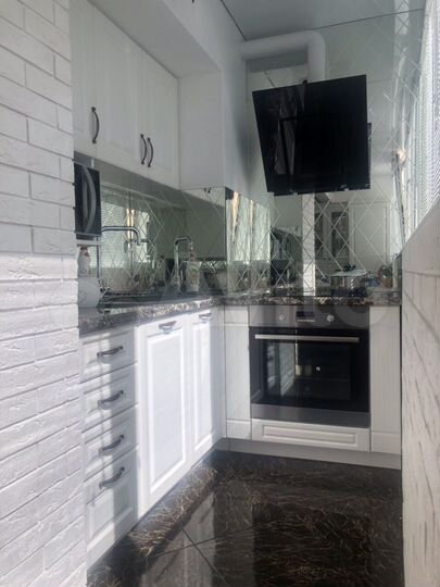 2-к. квартира, 89 м², 1/16 эт.