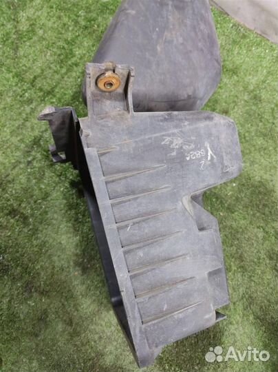 Резонатор воздушного фильтра Subaru Tribeca WX 20