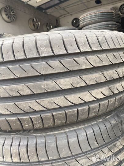 Delinte DS2 SUV 215/65 R17