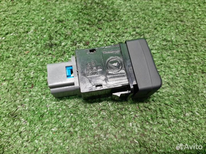 Кнопка противотуманных фар Subaru Forester SG/S11