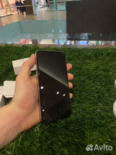 iPhone X, 256 ГБ