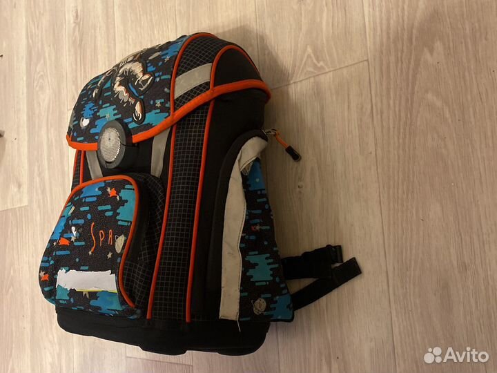 Портфель школьный