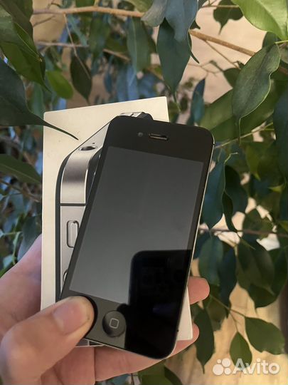 iPhone 4S, 8 ГБ