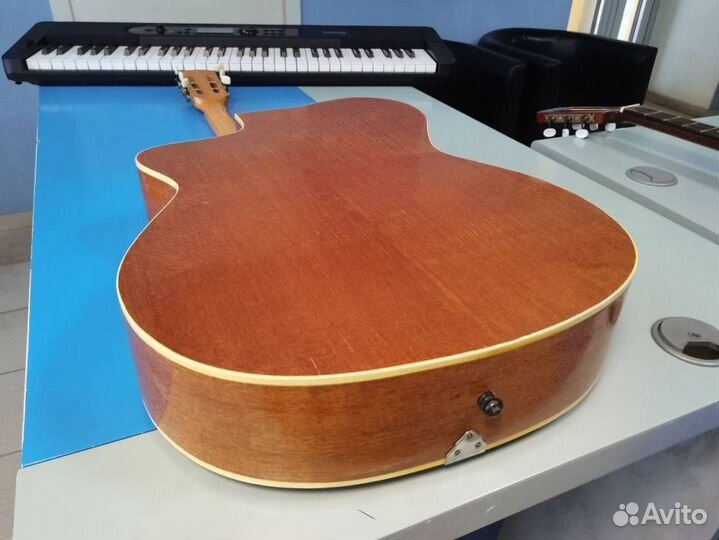 Болгарска Кремона Зорница. Состояние Хорошее