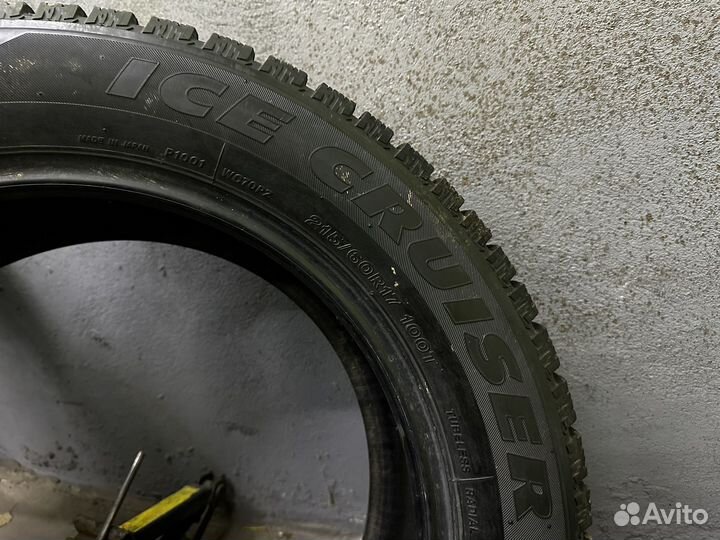 Bridgestone Ice Cruiser 7000 215/60 R17 100T