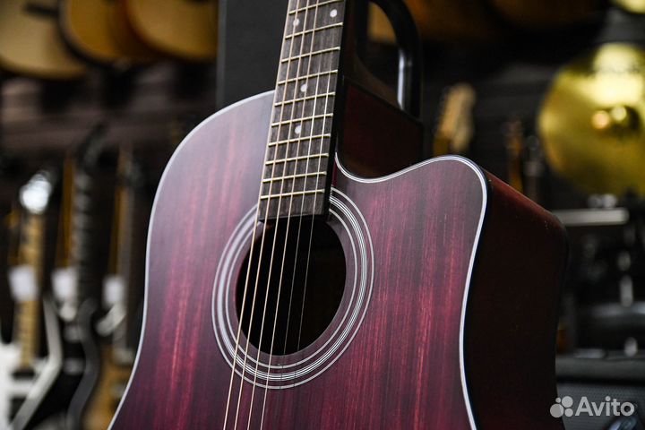 Акустическая гитара Flight + Аксессуар