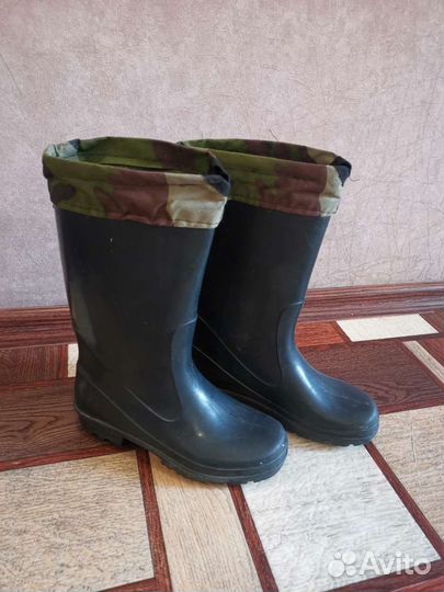 Резиновые сапоги