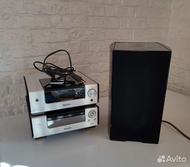 Музыкальный центр philips